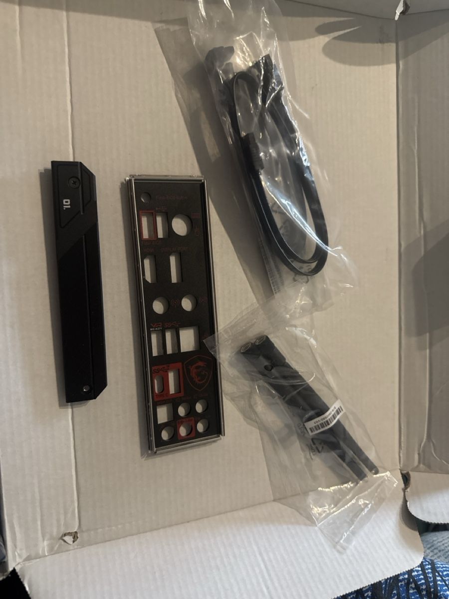 MSI Schede madri: MSI B450 Gaming Pro Carbon Max WIF – Usato da Schmitten FR venduto da Mickson