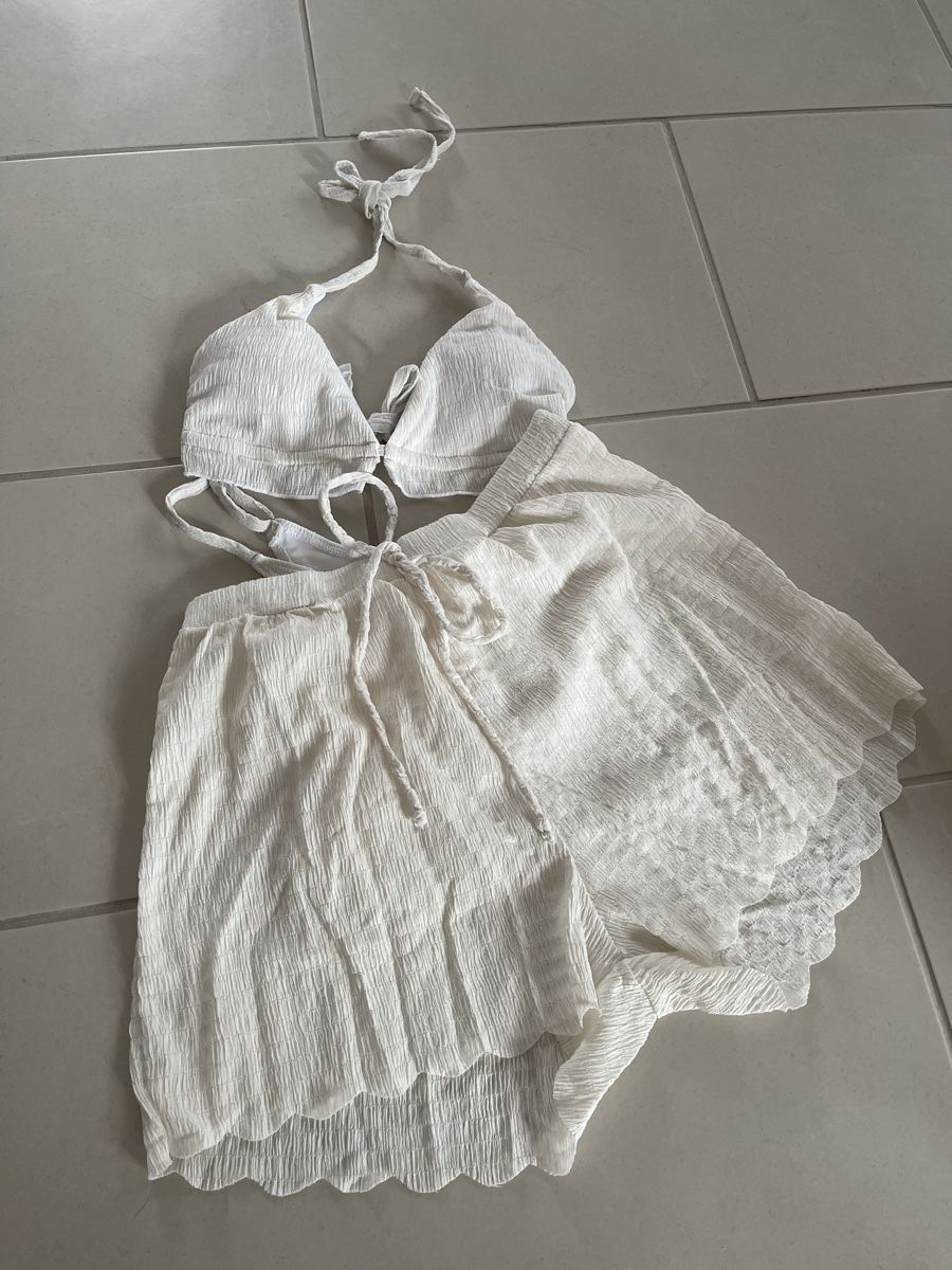 Badekleider & Bikinis: Bikini Set 3 teilig inkl. passende Hose Gr S – Neu und originalverpackt aus Bassersdorf von Sandy456 1