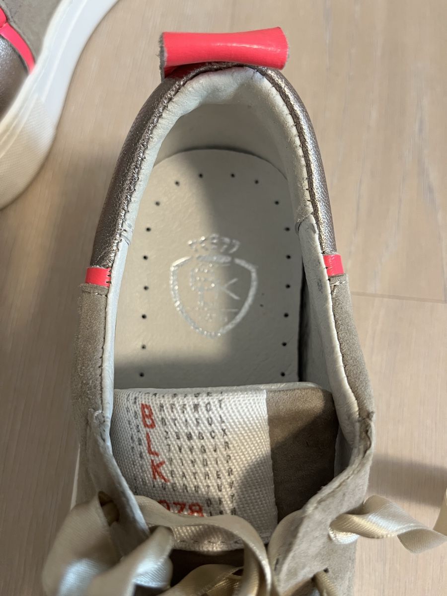 Damenschuhe: BLK 1978 Sneaker taupe Wildleder 36 – Neu (gemäss Beschreibung) aus Birrwil von vanyboo 4