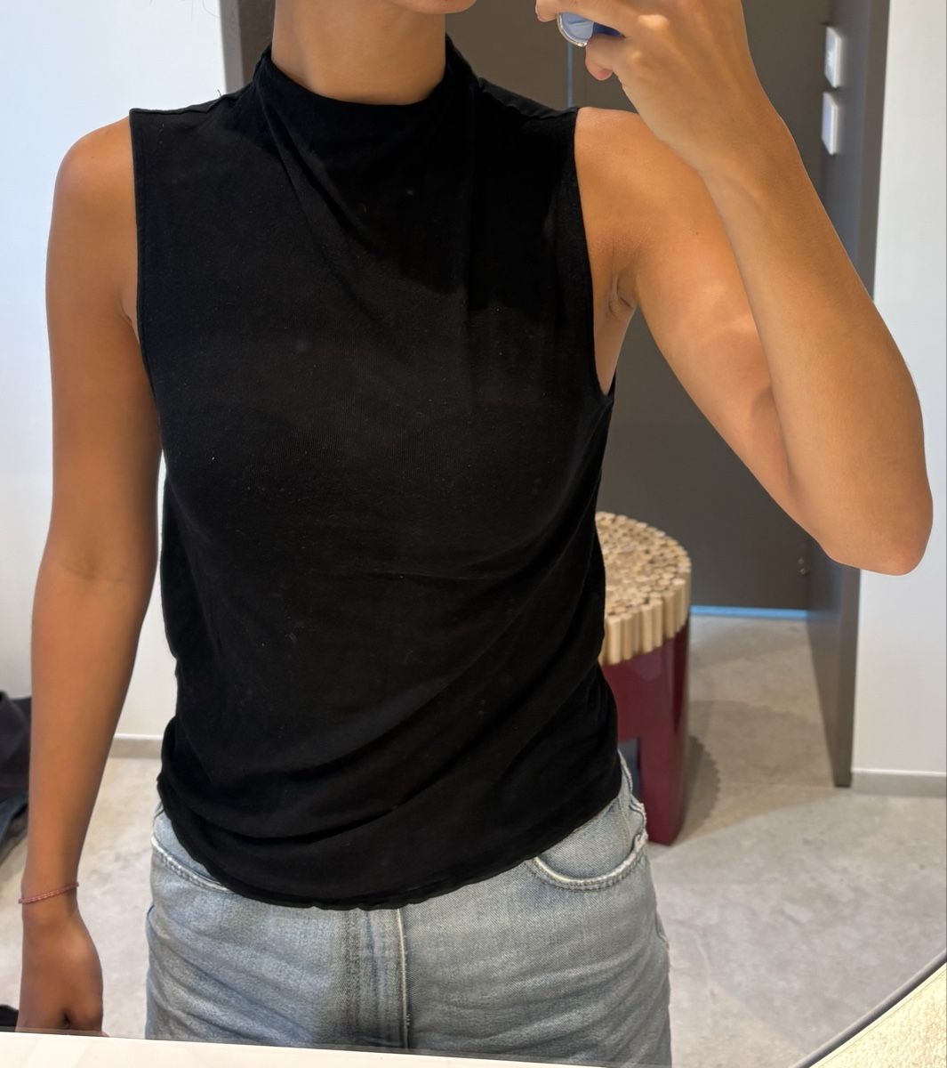 Massimo Dutti Tops: Very soft massimo high neck top – D'occasion à La Conversion par chi_td5v