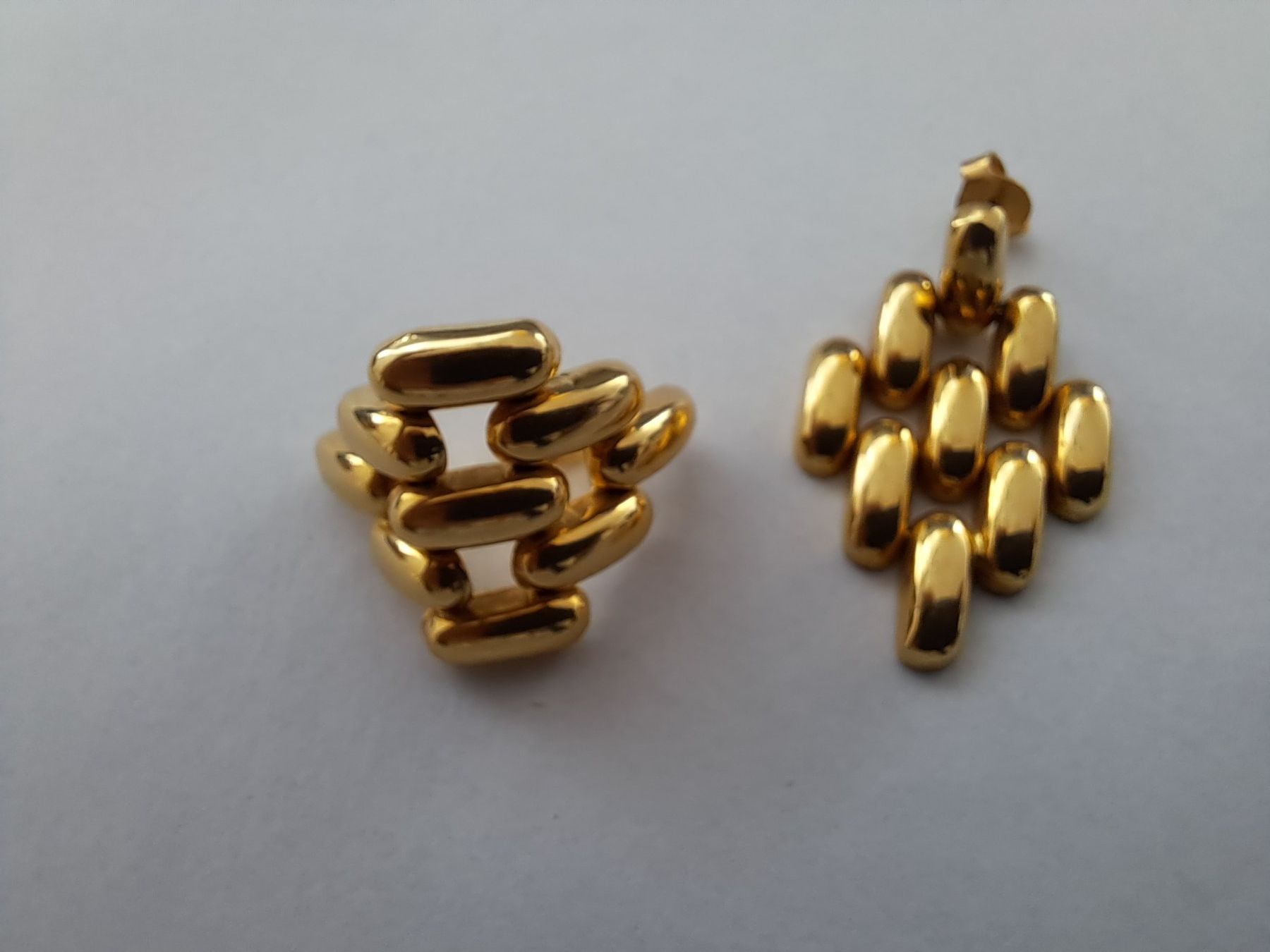 Boucles d'oreille: Traumhafte Ohrstecker – D'occasion à Pfäffikon ZH par Valsangiaccomo 3