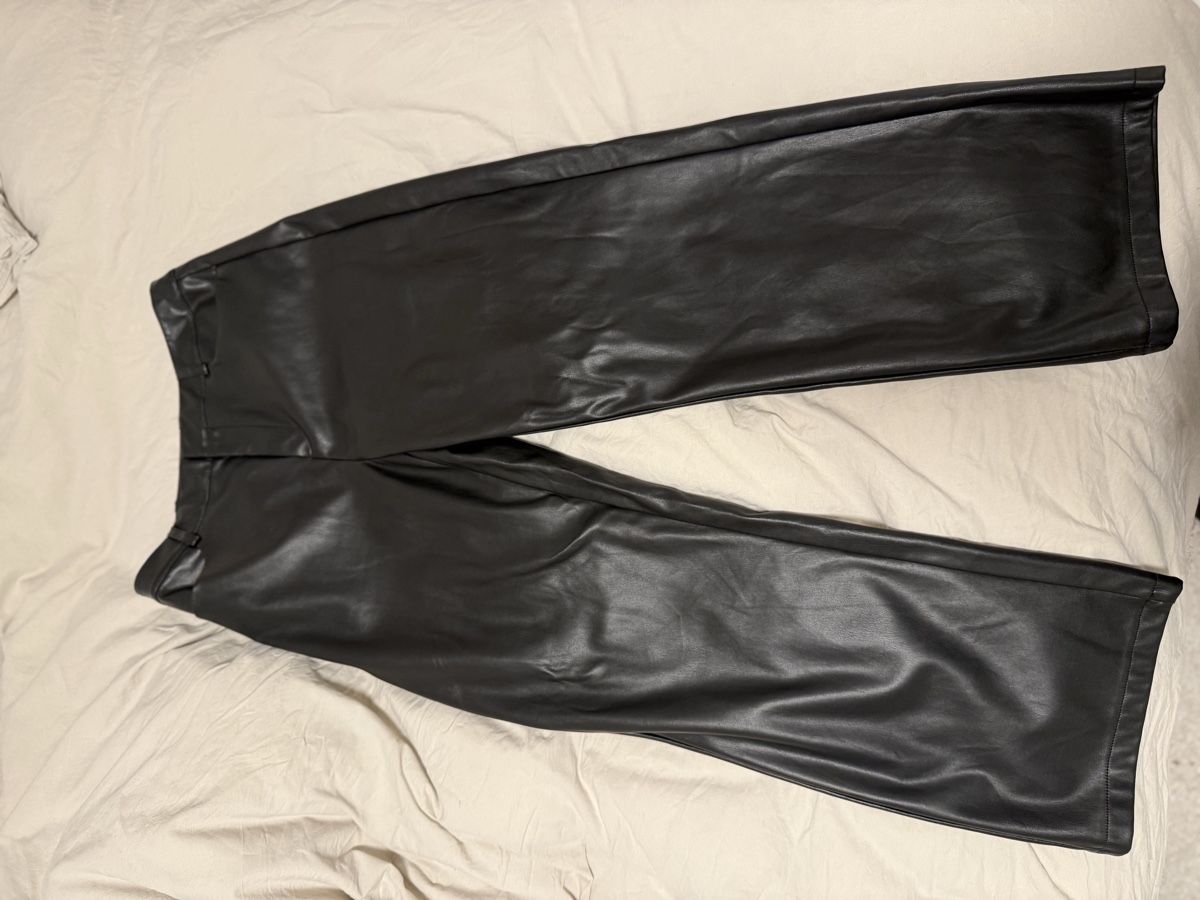 Pantaloni: Pantaloni in similpelle Noisy May – Usato da Claro venduto da nic_n9nn