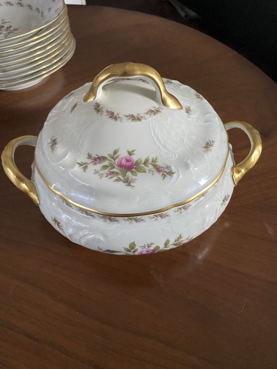 Rosenthal Geschirrsets: Rosenthal Suppenschüssel mit 10 Teller – Gebraucht aus St.Gallen von Design04