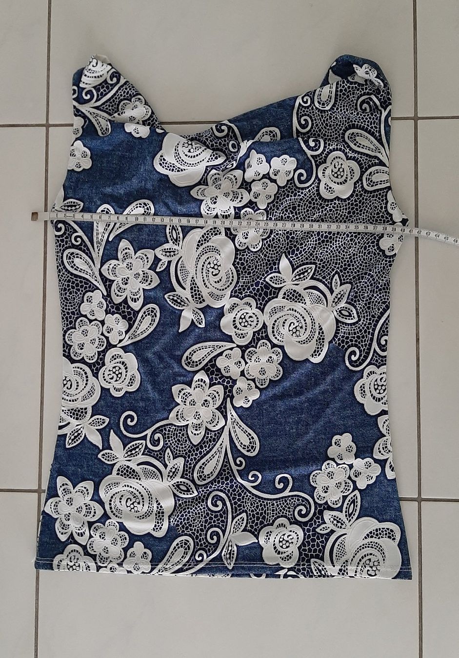 T-shirt: T-Shirt Sommer – Usato da Kriens venduto da kibiz03 1