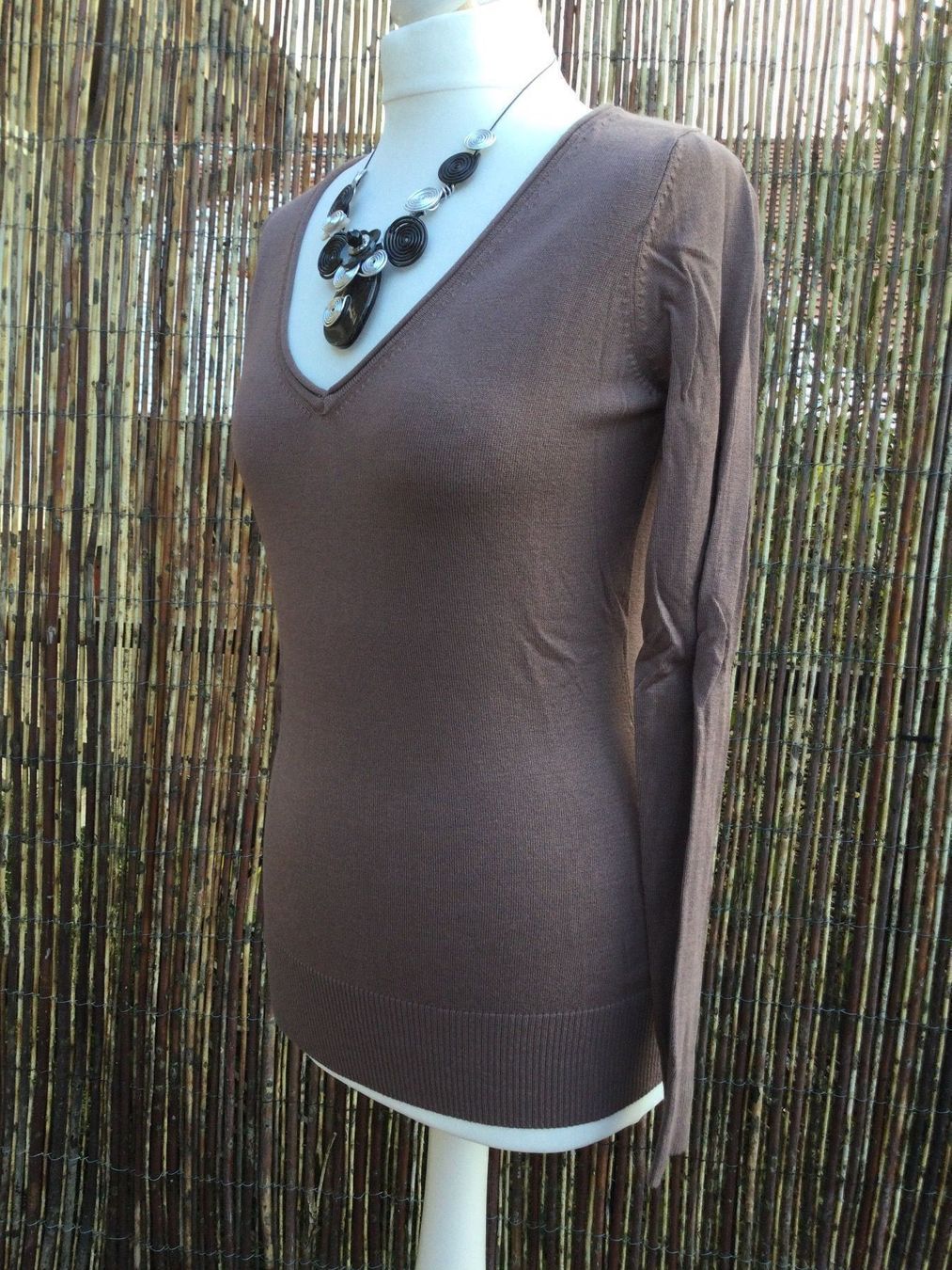 Maglioni & Felpe: Pull praliné col V marque CLARA VITTI, taille M – Nuovo e nell'imballaggio originale da Agiez venduto da chouchanelle 2