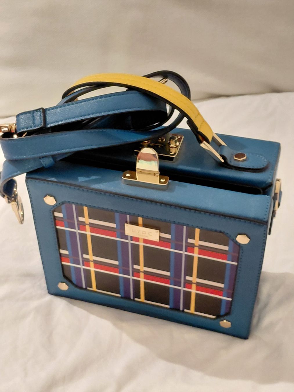 Borse da donna: Sac à main Carré – Usato da Moutier venduto da and_2XYT 2
