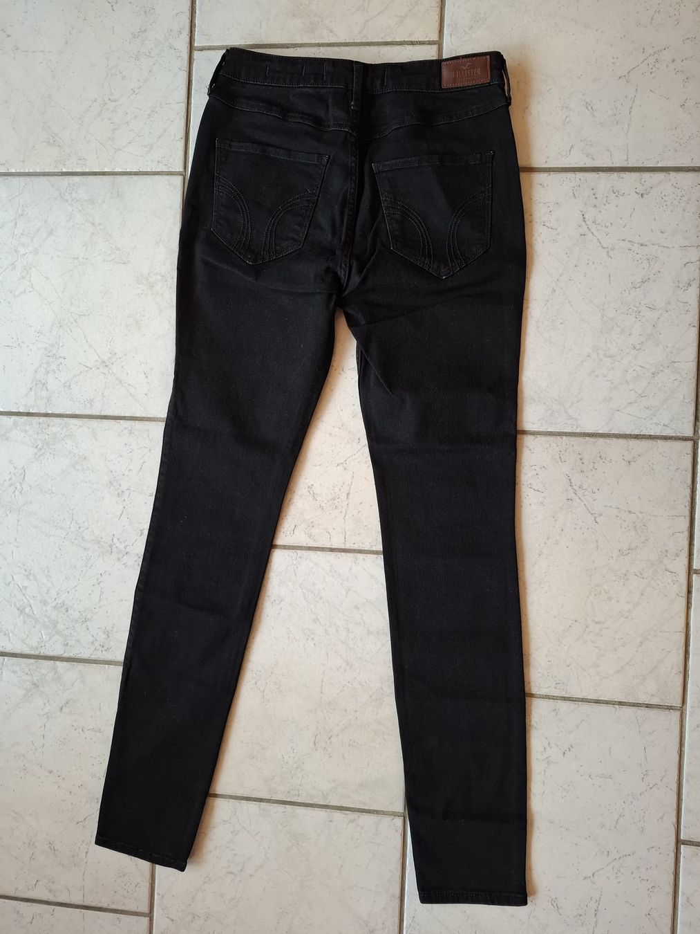 Hollister Jeans: Hollister Jeans schwarz – Usato da Rafz venduto da Isidorro1 1
