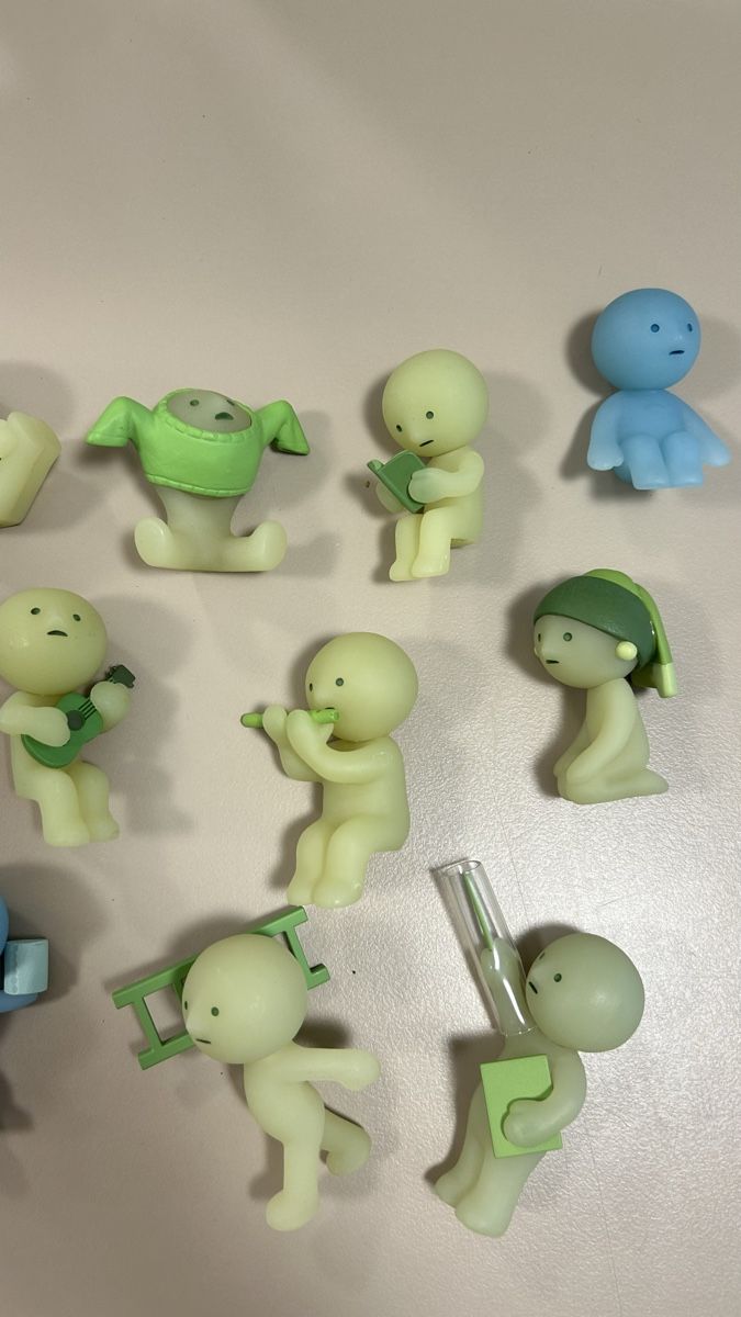 Smiski Figuren: Original SMISKI  – Neu (gemäss Beschreibung) aus Basel von kyra.aegerter 1