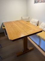 Massiver Esstisch aus Holz rustikal gebrauchter Zustand