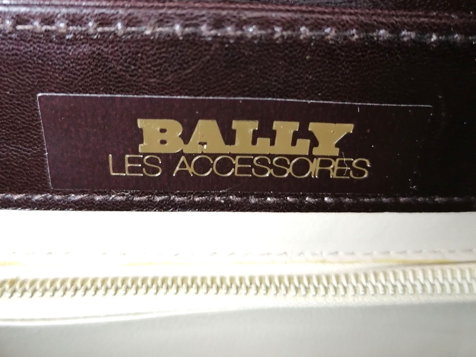 Bally Borse da donna: Kompakte Damenhandtasche Bally Les Accessoires – Usato da Köniz venduto da Brockenreich 2