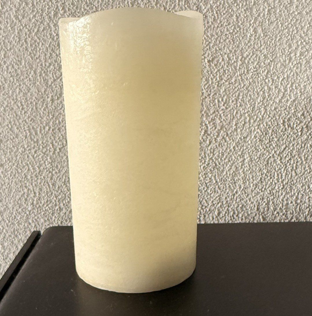 Candele: LED Kerze Elfenbein Echtwachs Optik - mit Timer – Usato da Lommis venduto da manmarmi