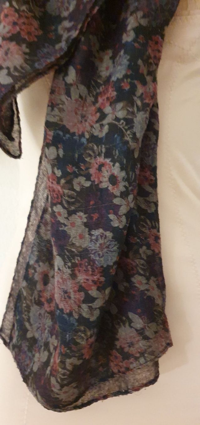 Foulard & Sciarpe: Schal 70cm×1190cm – Usato da Niederbipp venduto da fashionfuchs 4