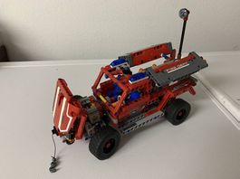 LEGO TECHNIC SET 42075 FIRST RESPONDER