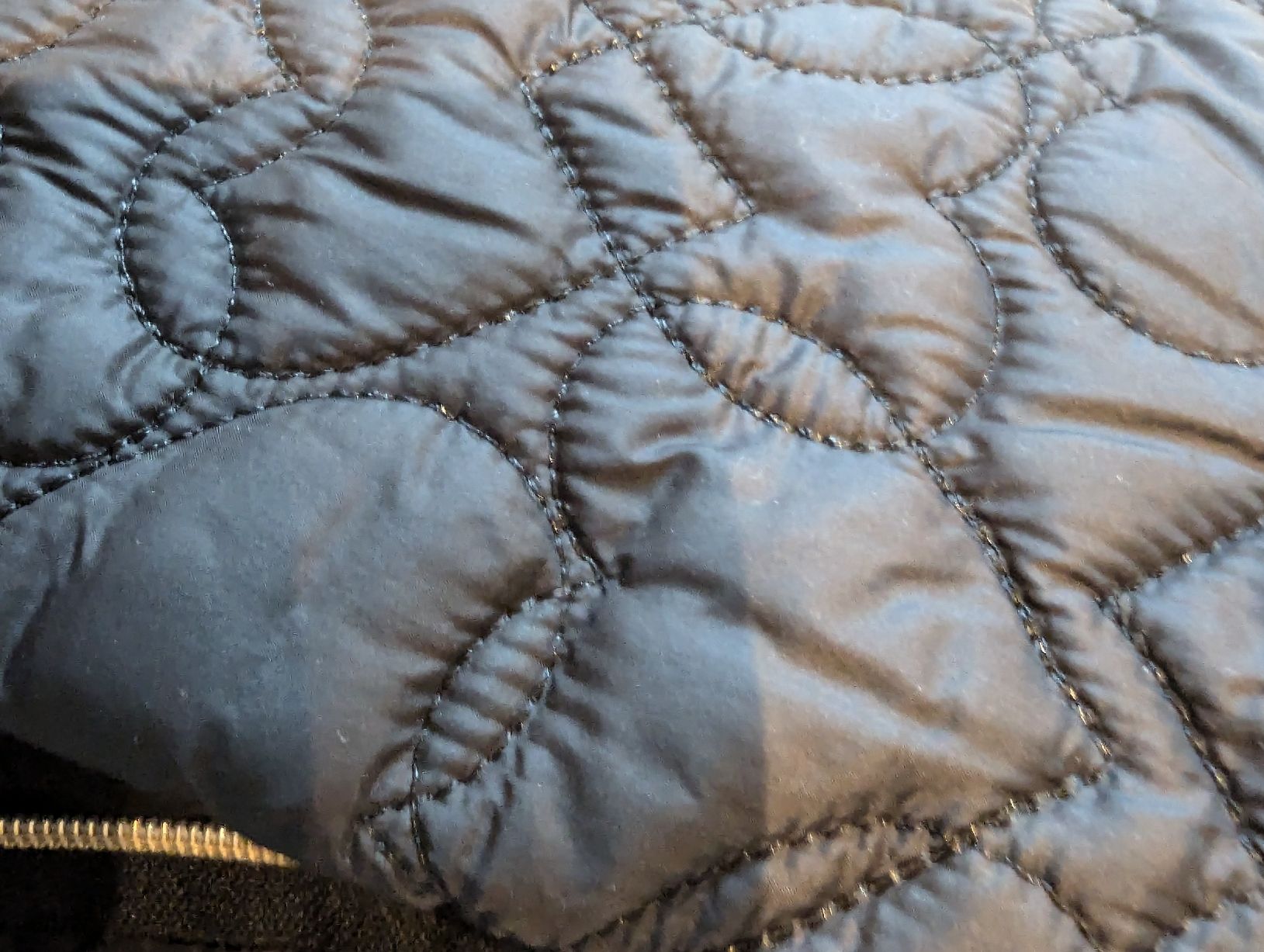 Cappotti: manteau matelassé ARMANI – Usato da Teufen venduto da Mariebotschi 7