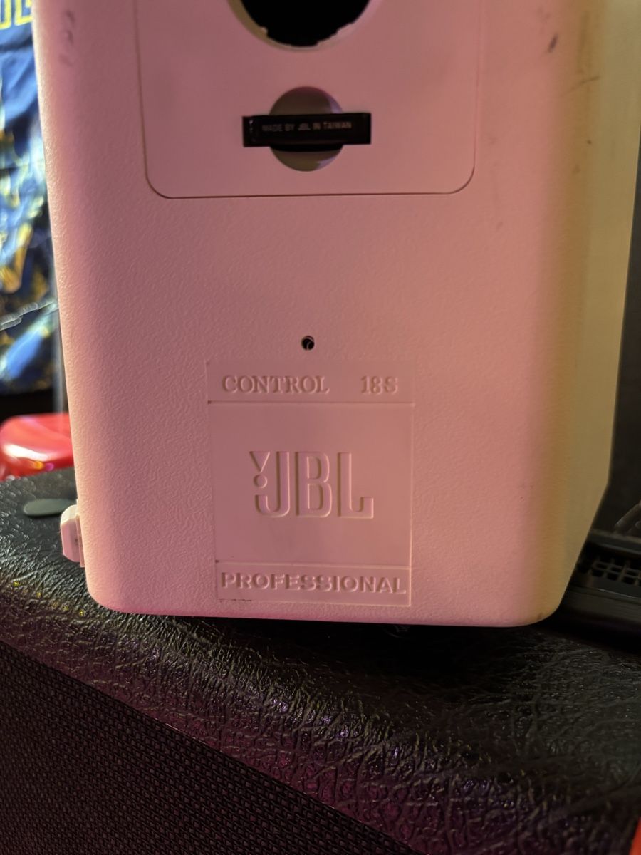 Lautsprecher: Verkaufe JBL Lautsprecher – Neu (gemäss Beschreibung) aus Köniz von adu_n6qn 1