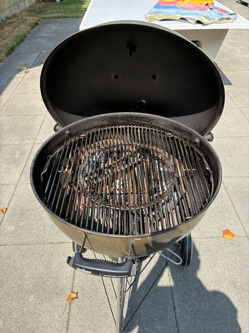Weber Grills: Weber Grill Anthrazit gebrauchter Zustand – Gebraucht aus lyss von Strax 3