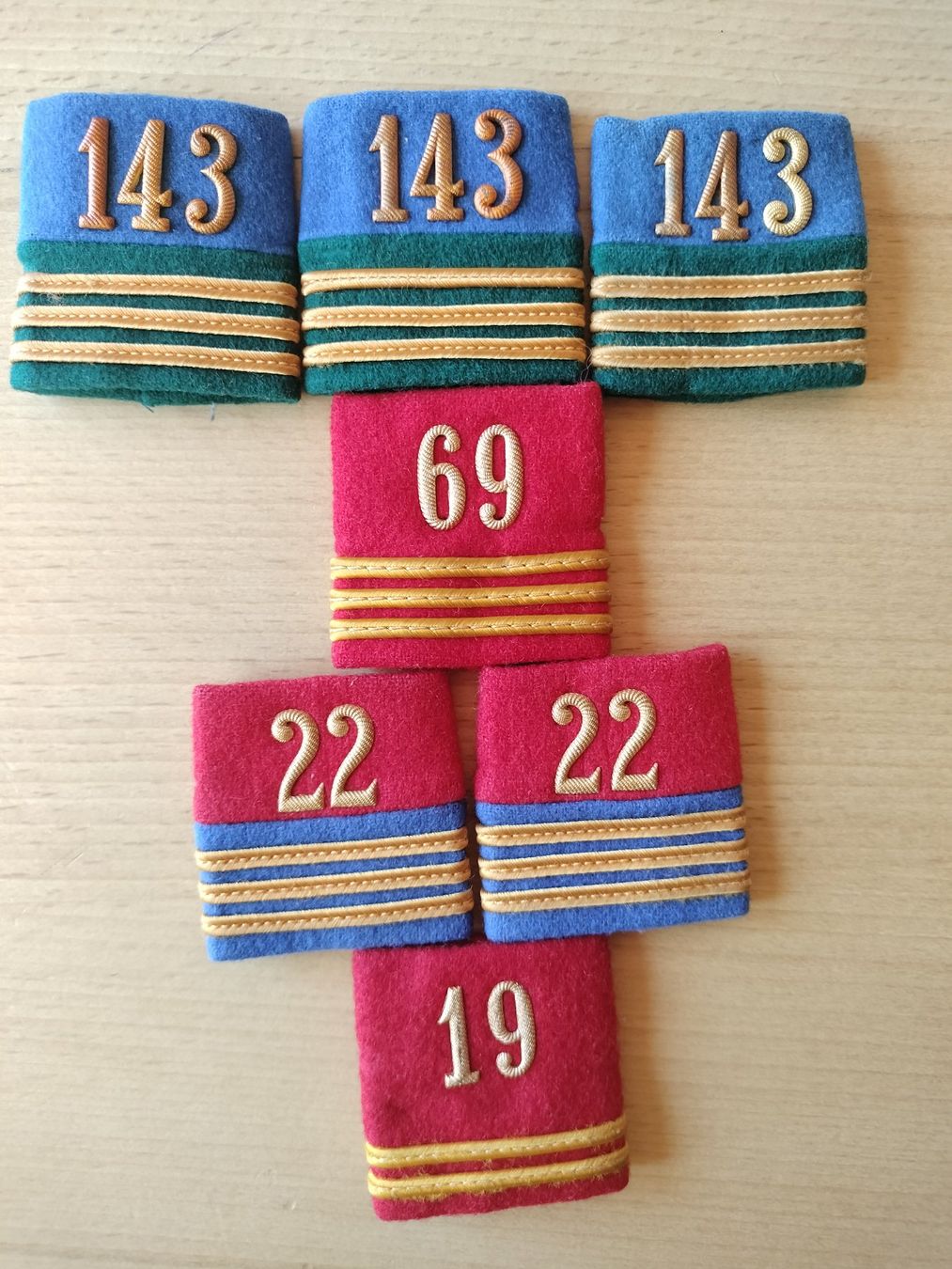 Armée suisse Uniformes: Schweizer Armee Militär Uniform Schulterpatten – D'occasion à Schwanden Sigrisw par len_9yqg