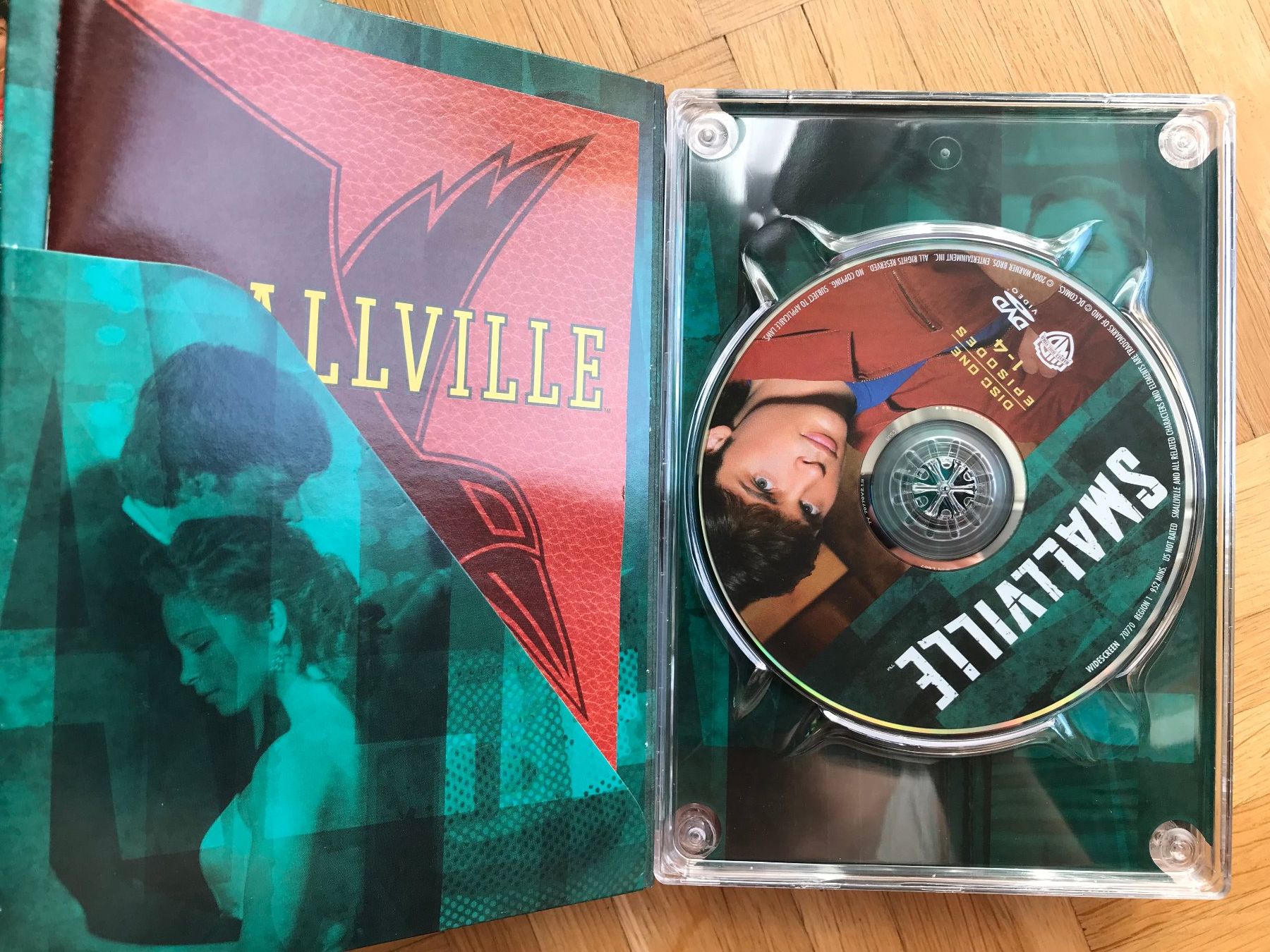 Tutti i DVDs: Smallville - The Complete Fourth Season - DVD – Usato da Zürich venduto da Malcom 1