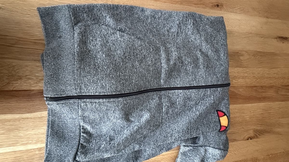 Ellesse Maglioni & Felpe: Kapuzenpullover Ellesse Hodie Gr M – Usato da Spiez venduto da neuki73 5