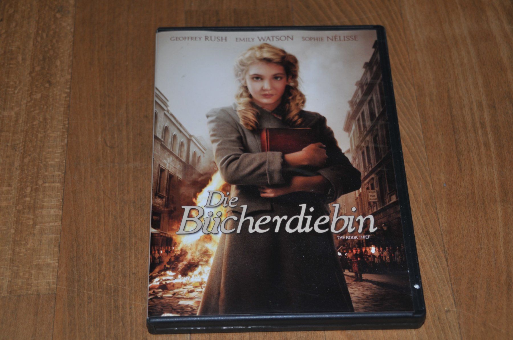 Alle DVDs: DVD, Die Bücherdiebin - Goffrey Rush, Emily Waton ... – Gebraucht aus Winterthur von Schwestere