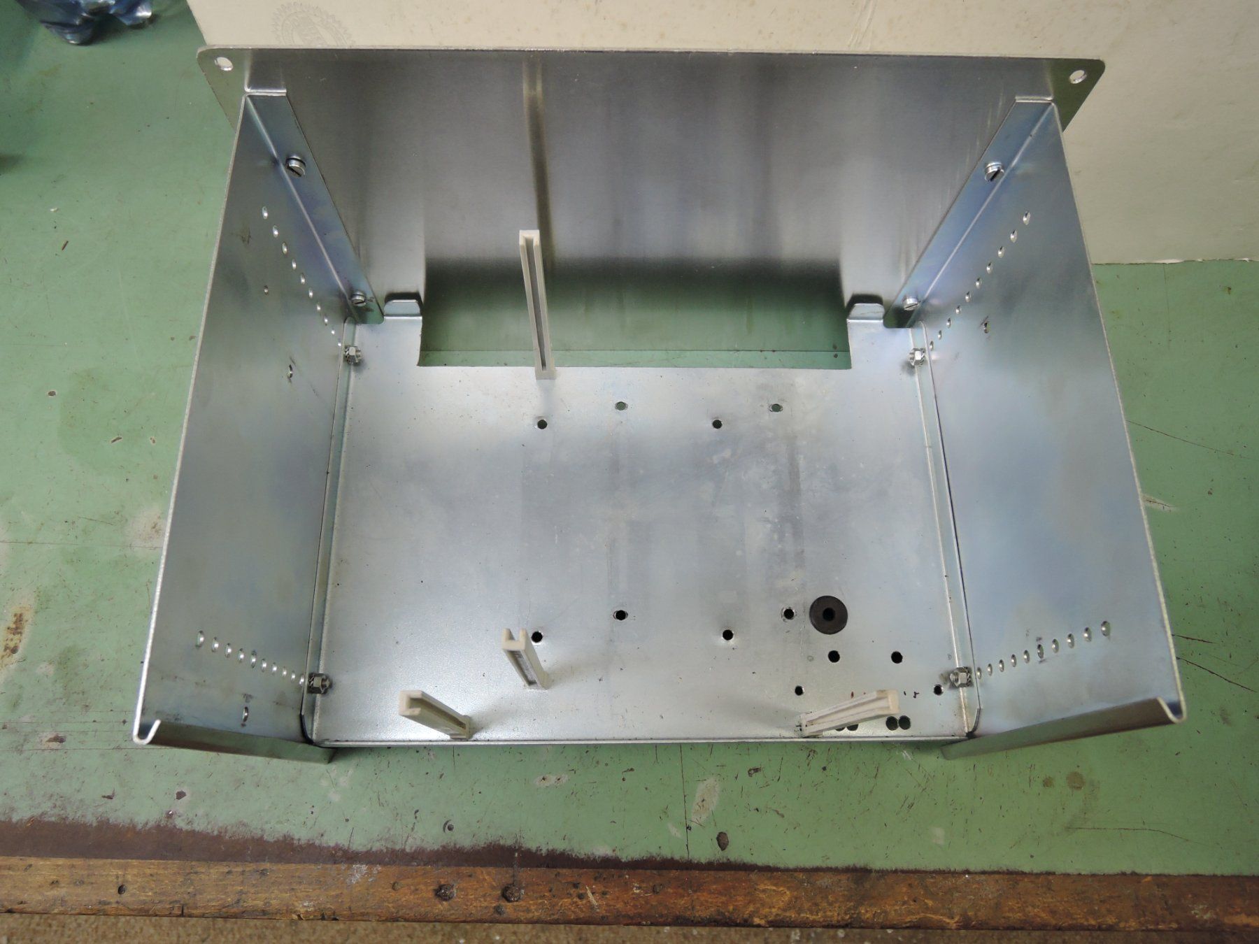 Componenti elettronici: Metall Gehäuse – Usato da Magden venduto da dbglgb 5