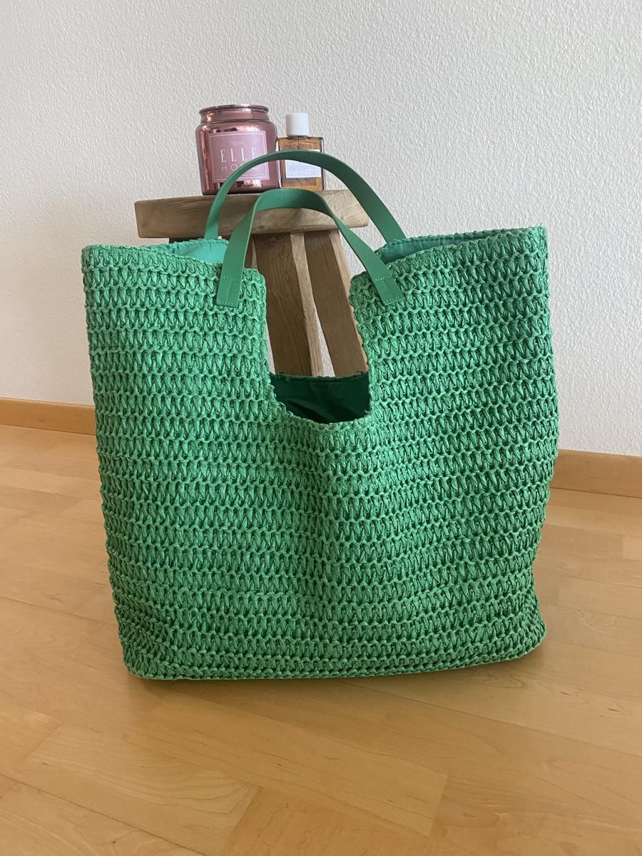 H&M Taschen für Damen: Strandtasche geflochten mit Innenfach – Gebraucht aus Alosen von .AMEA. 1