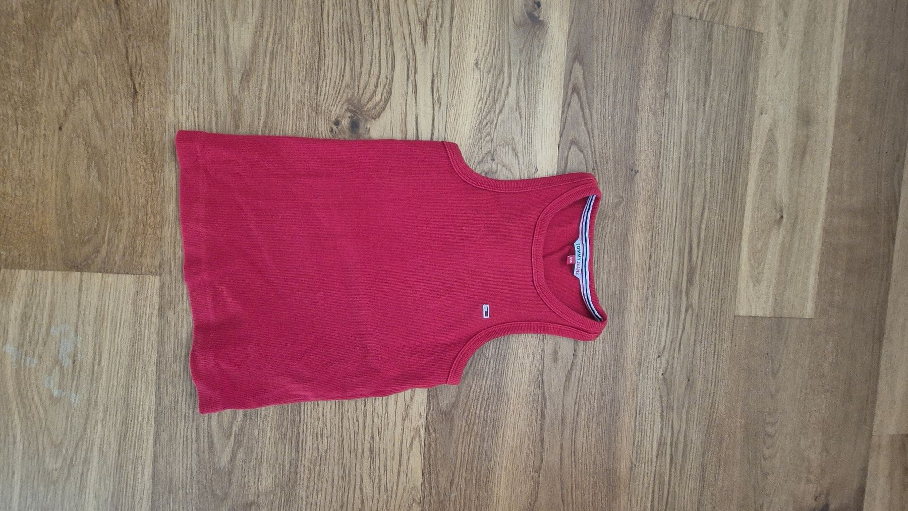 Tommy Hilfiger Tops: Tommy Hilfiger Top, rot – Gebraucht aus Feusisberg von cts_55rn 1
