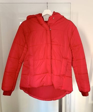 Damen Steppjacke mit Kapuze in rot