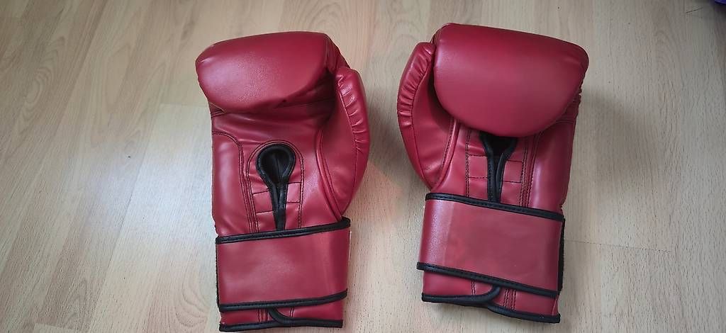 Handschuhe & Handstulpen: Mike Sport Boxhandschuhe – Gebraucht aus Luzern von sabidu1 1