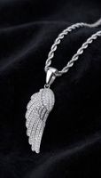 Collana con ciondolo ala angelo cristalli argento nuovo