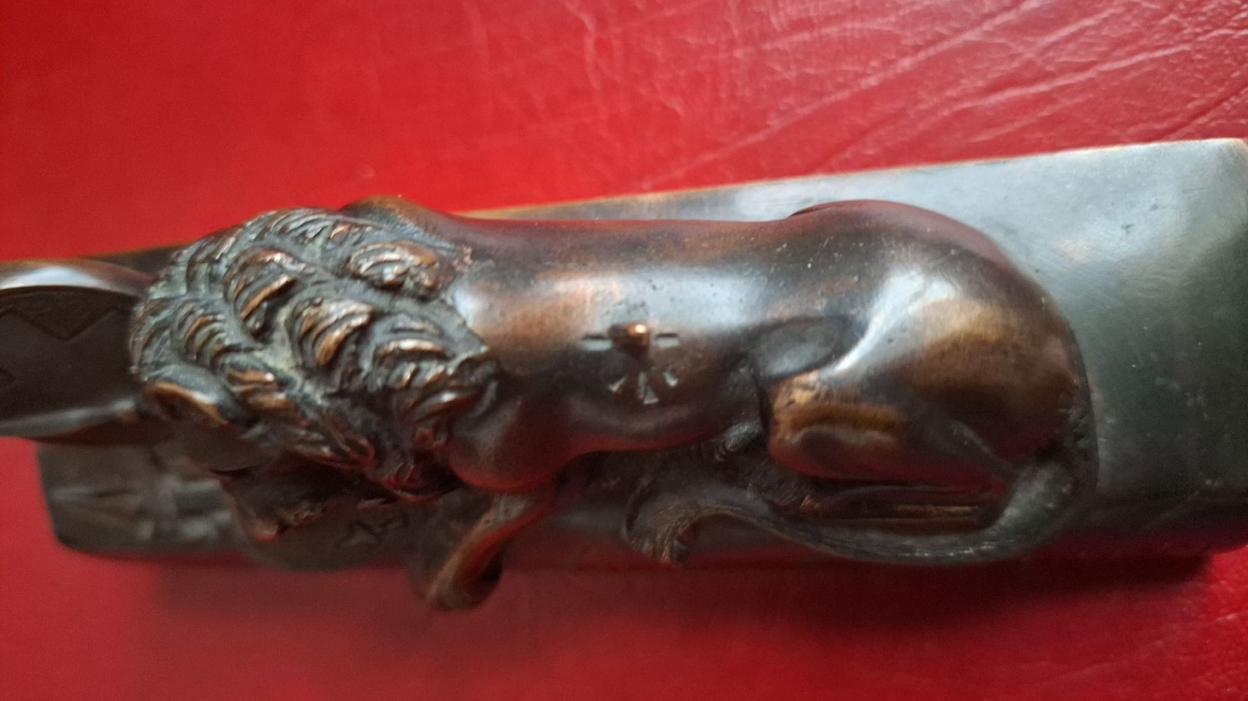 Sculture & Statue: Lion de Lucerne en bronze. Antique. – Usato da Crémines venduto da Carambaaa 2