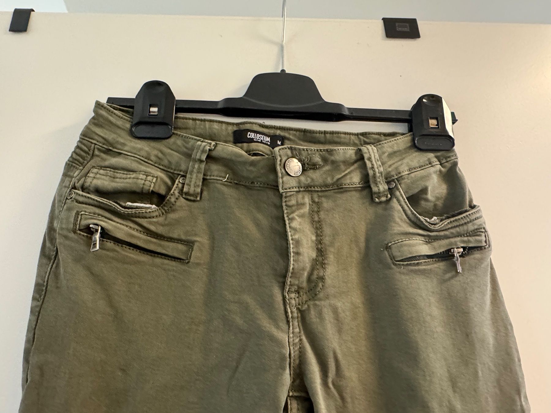 Pantaloni: Hose Olivegrün, Gr.M – Usato da Arlesheim venduto da Eli_77 2