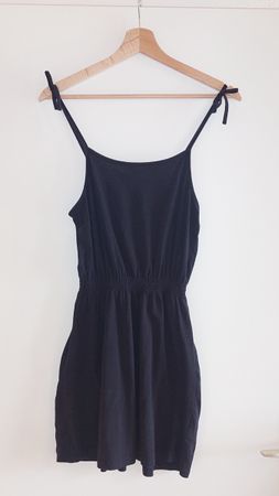 Robe noire d’été 158/164