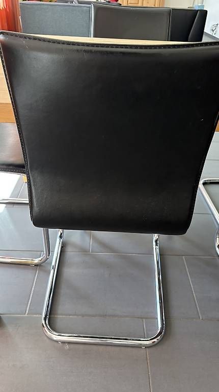 Stühle: Esstischstühle Leder – Gebraucht aus Winterthur von Lucoelen 3