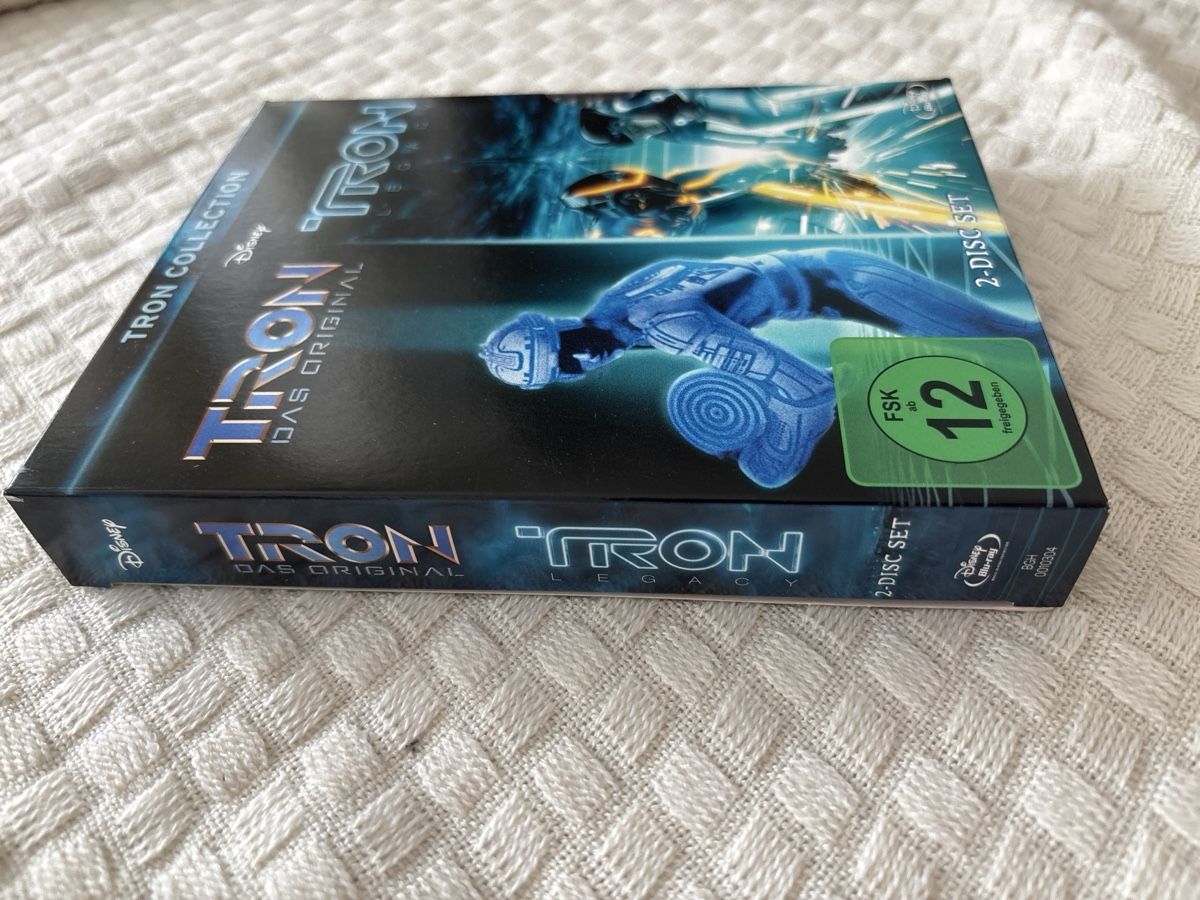 Tutti i DVDs: Tron collection – Usato da Oberentfelden venduto da Rabaelikus 3