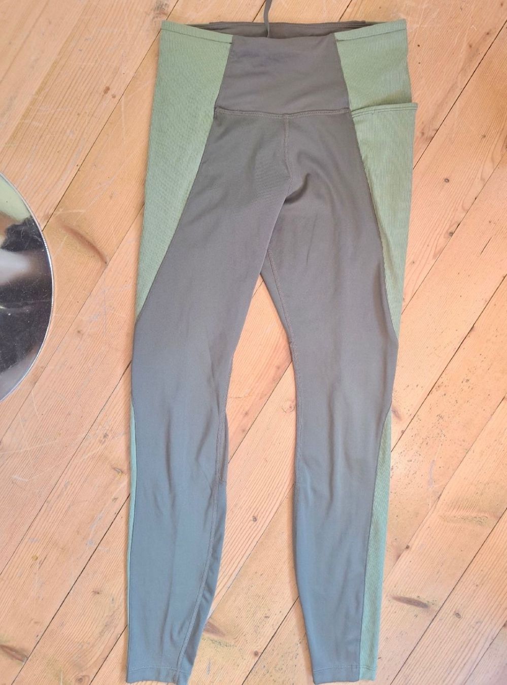 Nike Leggings: Nike Sporthose S – Usato da St. Gallen venduto da maryloewe 1