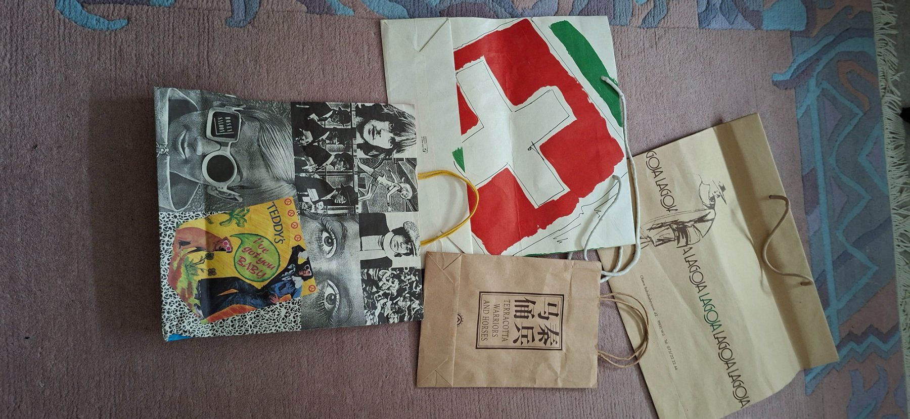 Carta: 4 Papiertragtaschen vintage – Nuovo (secondo la descrizione) da Wil SG venduto da Paco.2222