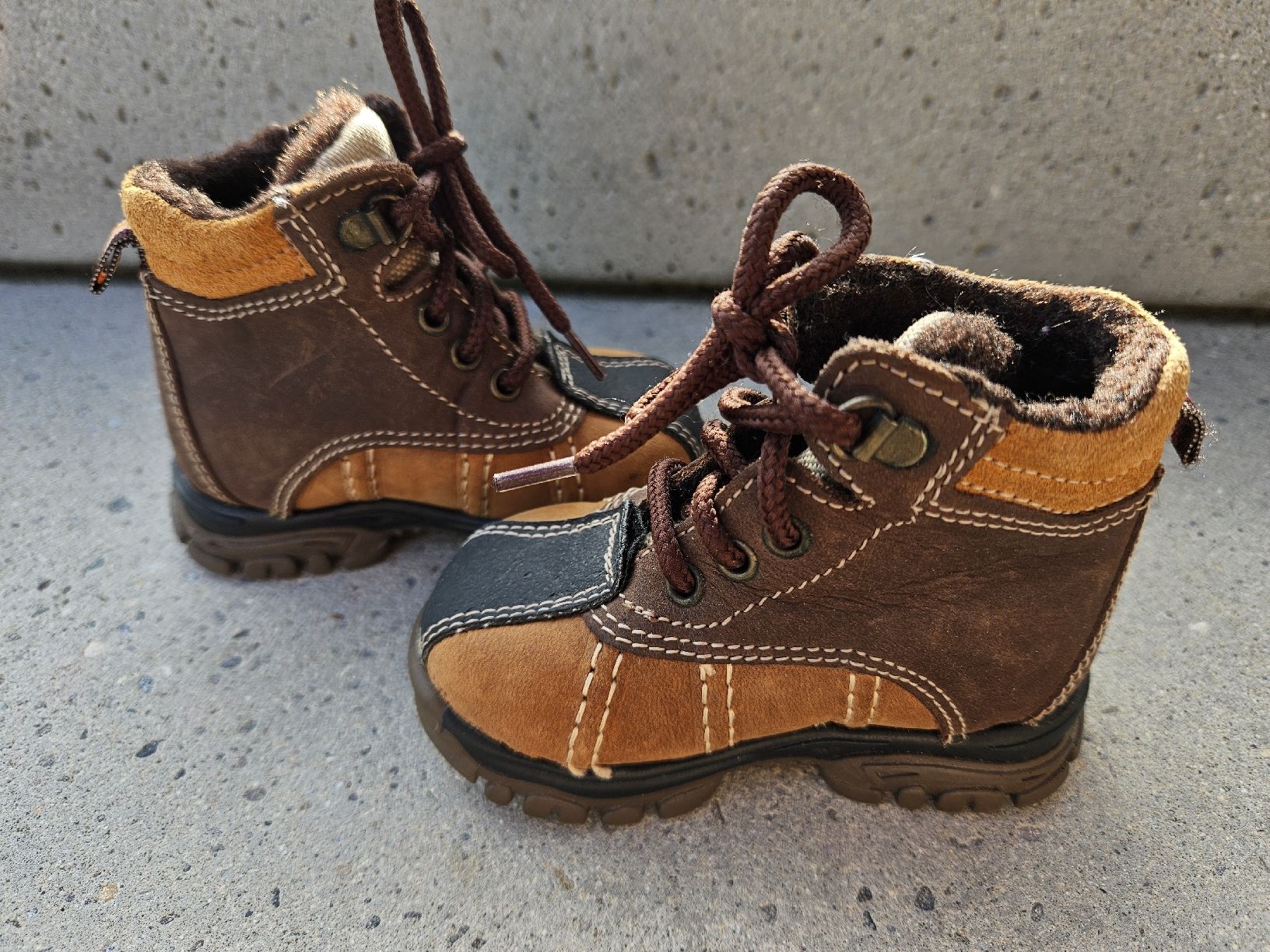 Chaussures garçon: Winterschuhe Gr. 18 – Neuf (Voir description) à Worb par jun_fj8w 2