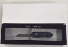 VICTORINOX SWISS CHAMP DAMAST LIMITED EDT 2021 6000-3651