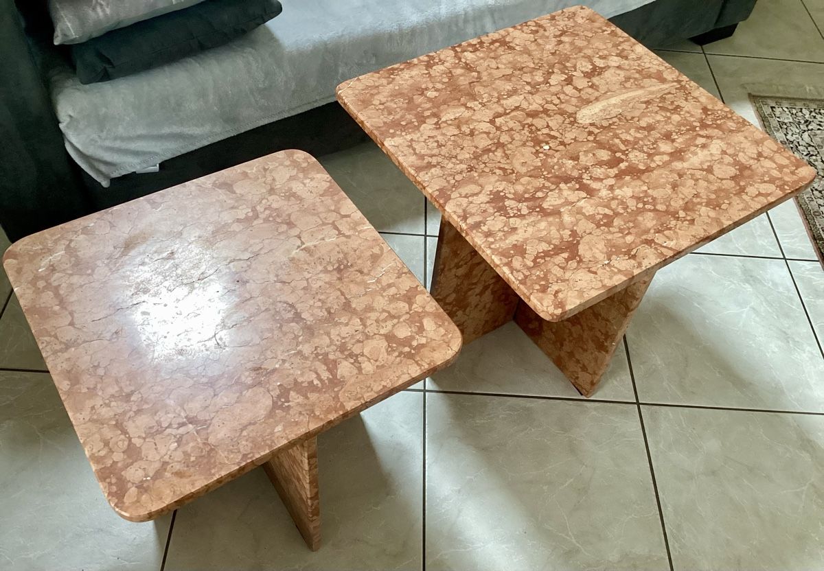 Set di tavolo e panche: Marmor Beistelltische – Usato da Schoefflisdorf venduto da kamine61 1