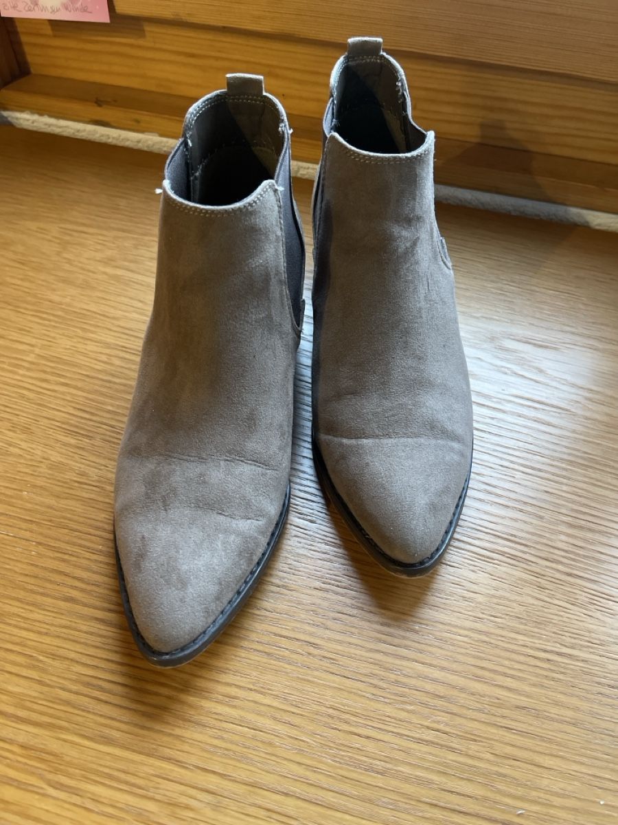 Scarpe da donna: Stifeletten schlammfarbig 37 – Usato da Au ZH venduto da scaila 1