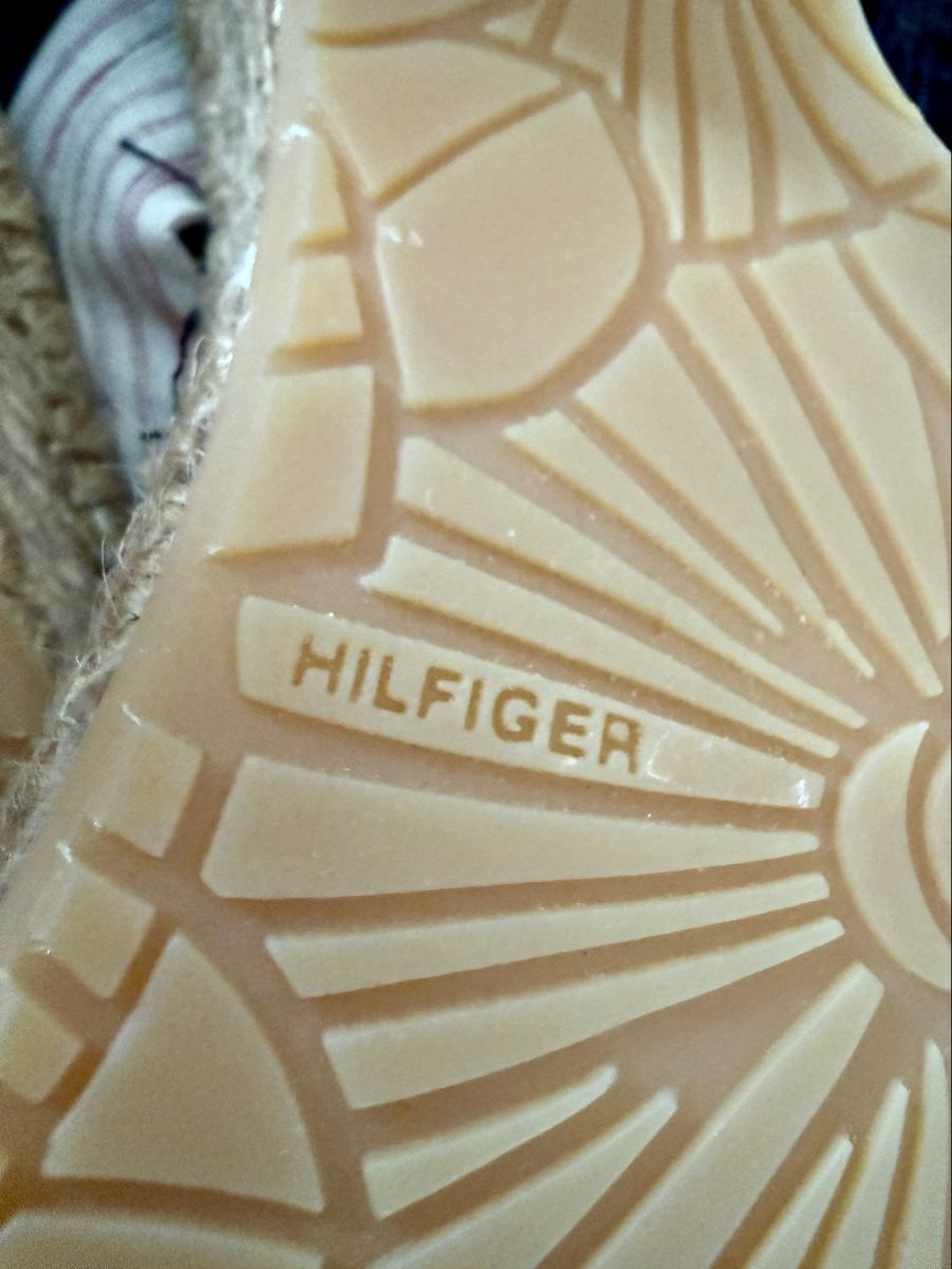 Tommy Hilfiger Scarpe da donna: Neue Tommy Hilfiger Sandalen, Gr. 37 – Nuovo e nell'imballaggio originale da Zürich venduto da MarciaBraz 7