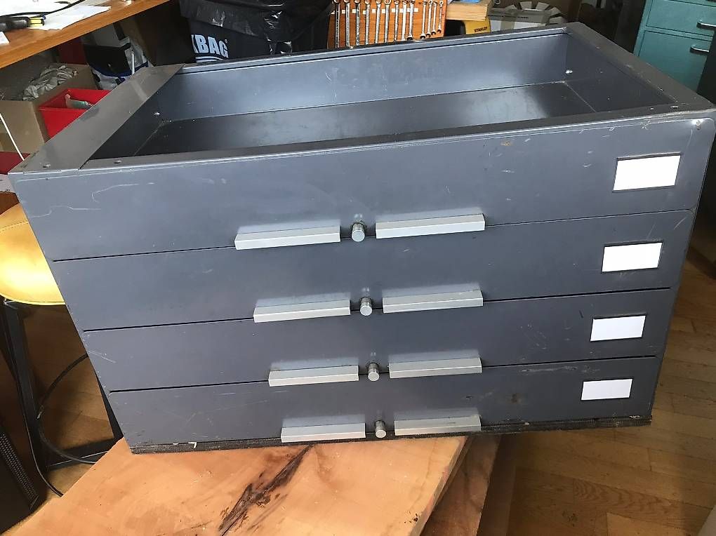 Cassettiere: Industriekorpus mit Stil – Usato da Meggen venduto da Bubblebloke