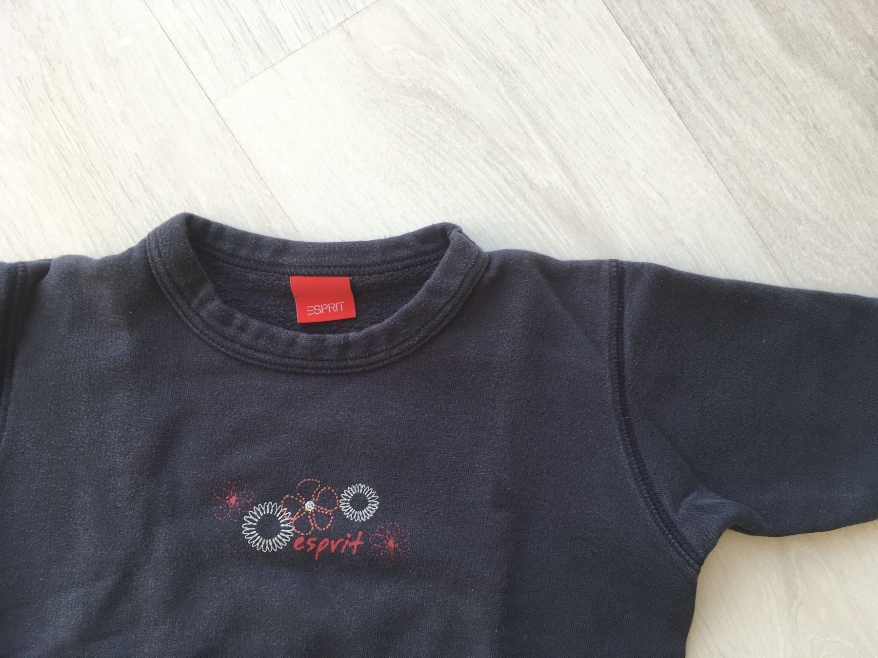 Esprit Pulls et sweat-shirts: Sweat Pullover Esprit Gr. 92-98 – D'occasion à Gächlingen par Tara_devi 1
