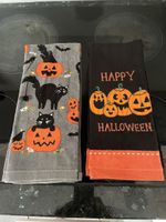 2 Halloween Kitchen Towels Cats & Pumpkins