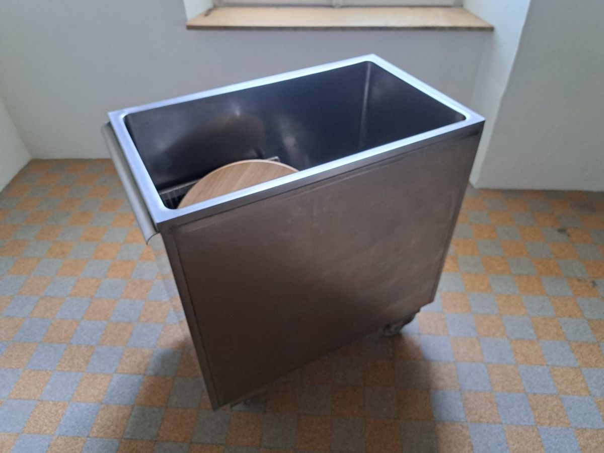 Tische: Chromstahl Tisch  – Gebraucht aus Arch von 19moe91 2