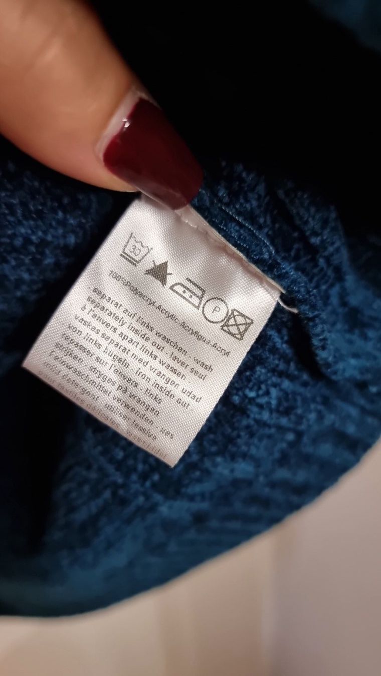 Pullover & Sweatshirts: Kuscheliger Winterpullover, Blau Gr. 40-L – Gebraucht aus Wald ZH von CapLux 5