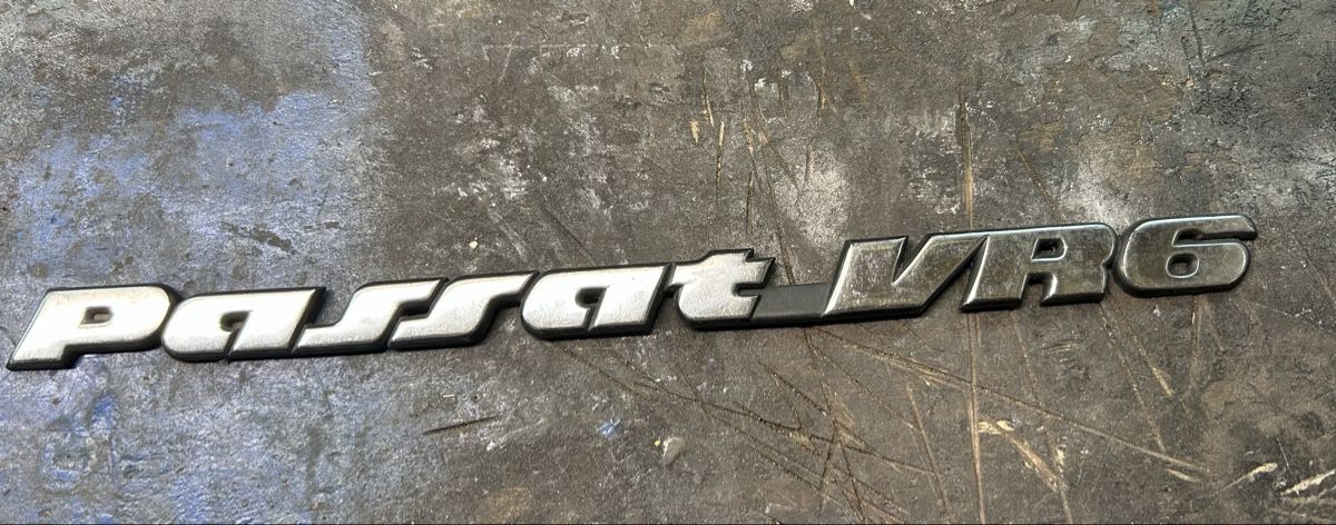 Volkswagen Alle Autoersatzteile: Monogramme VW Passat B4  VR6 – Gebraucht aus Muraz (Collombey) von Wolfdog1978