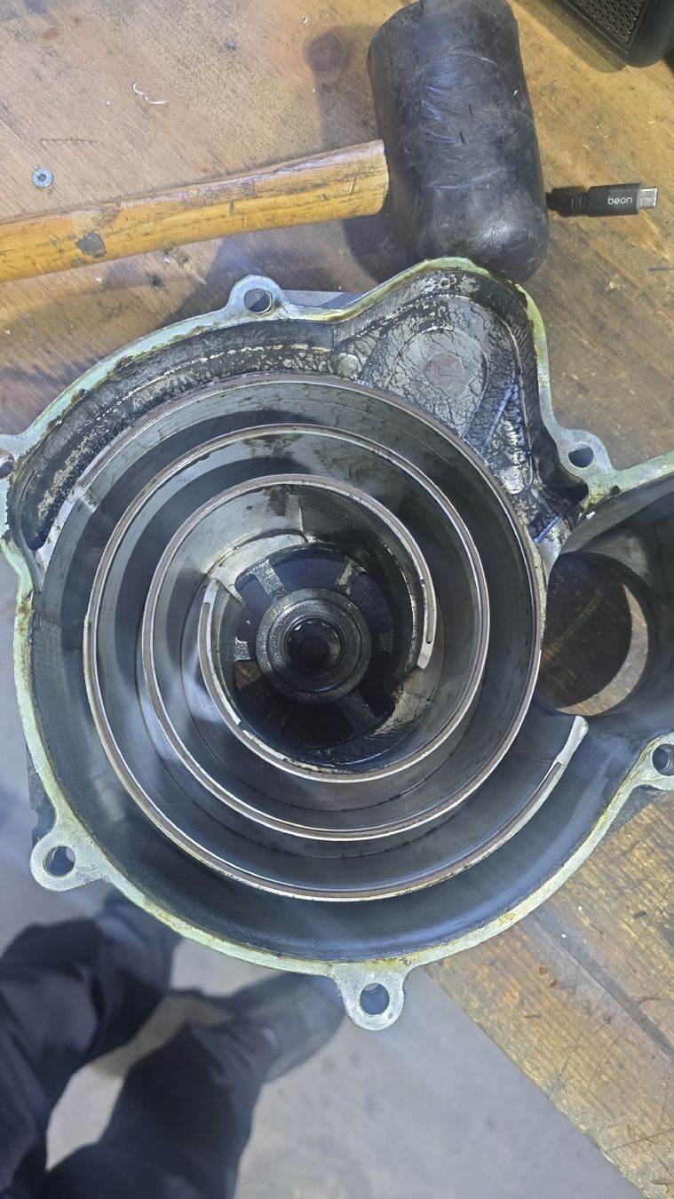 VW Tutti pezzi di ricambio auto: G60 Lader zu verkaufen – Usato da Binn venduto da Underdusty 1