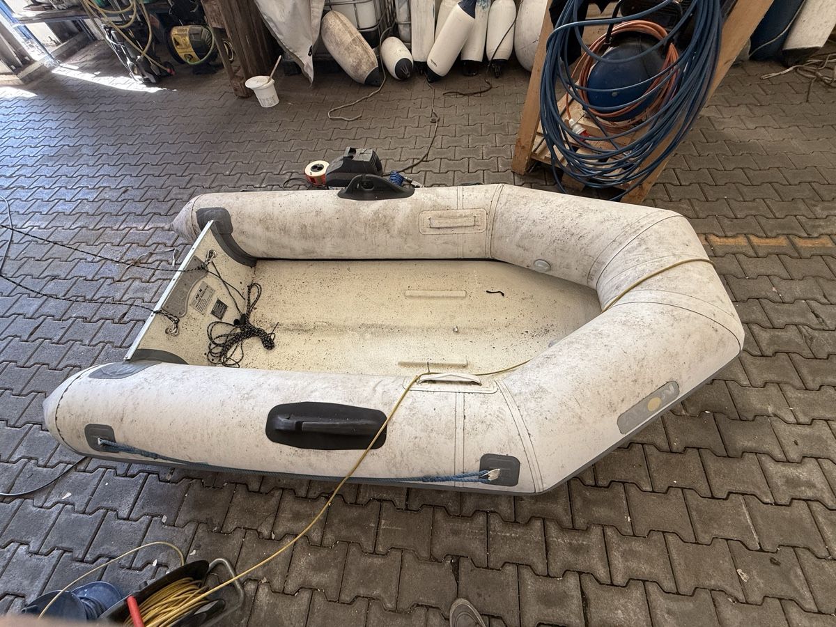 Boote: Schlauchboot mit Hartem Boden – Defekt aus Basel von ZzYyXx 1